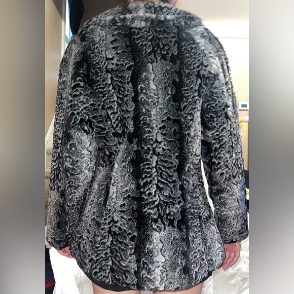 Vintage Faux Fur Olympia Jacket - Picture 2 of 3